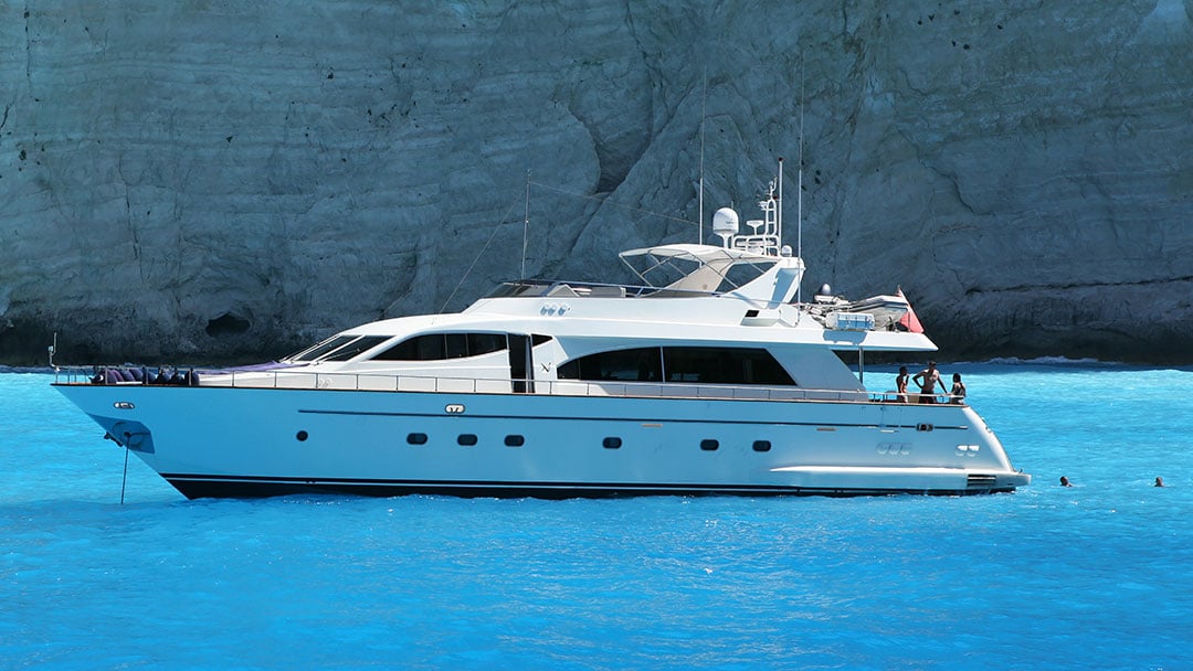 White yacht benefit from stabiliser system for improved comfort and safety on board